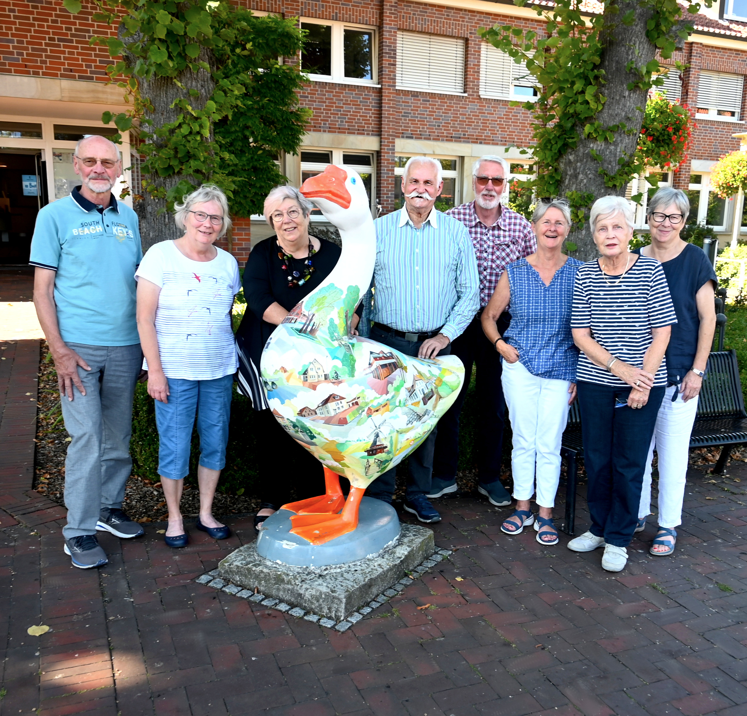 Vorstand mit Holzpferd